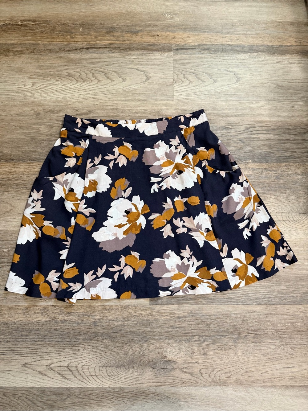 Old Navy Navy Floral Skater Skirt with White and Mustard Accents